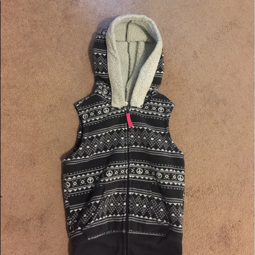 Grey & white Sherpa OLD NAVY hooded vest size 8(M)